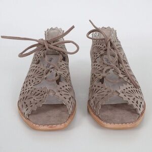 Jeffrey Campbell Wedge Sandals Espejo Taupe Suede Rodillo Lace-Up Low Sz 6